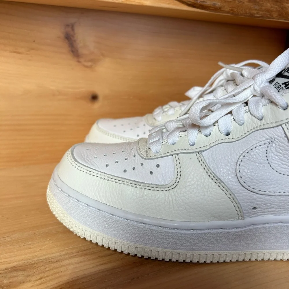 Nike Custom Air Force 1 Low White and Cream with Black Heel Tab Sz 6 - Picture 2 of 12
